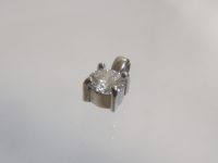 一粒ダイヤモンドの小さなペンダントトップ 素材：Pt900,ダイヤモンド お客様からお預かりしたダイヤモンドに合わせて 4本爪の石枠を作って留めました。 大阪府のお客様